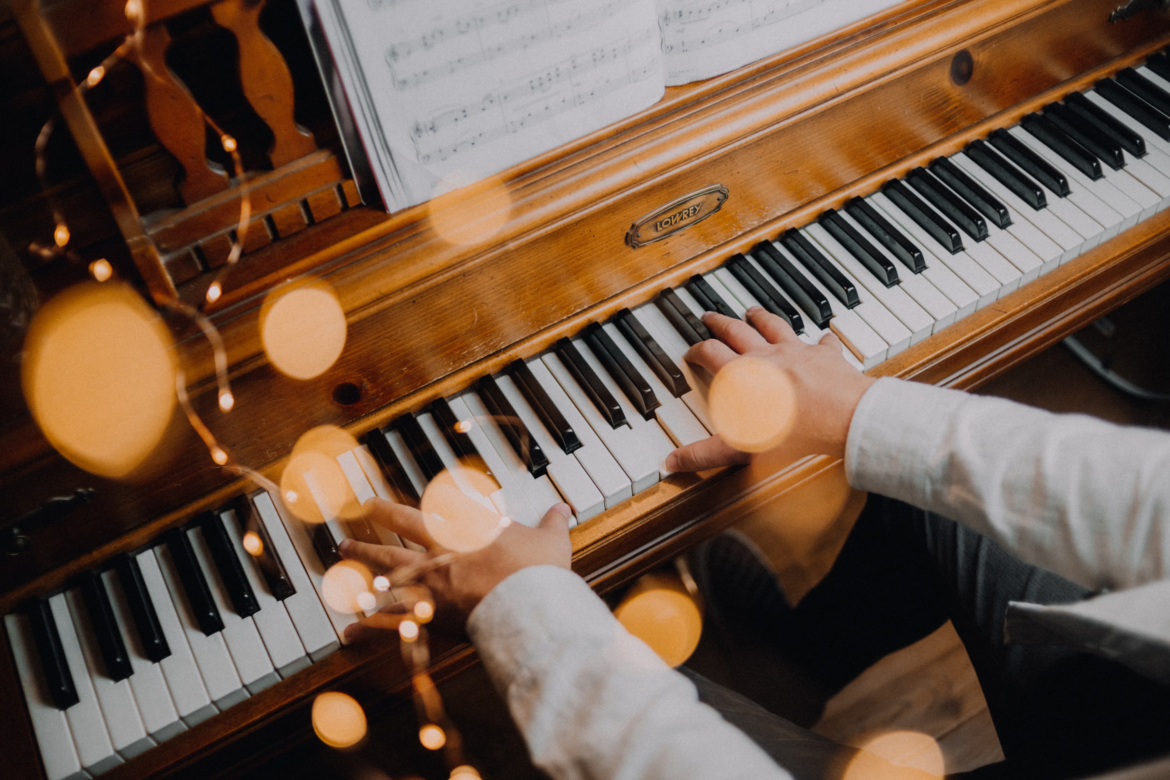 Моюн Юн. Pianissimo