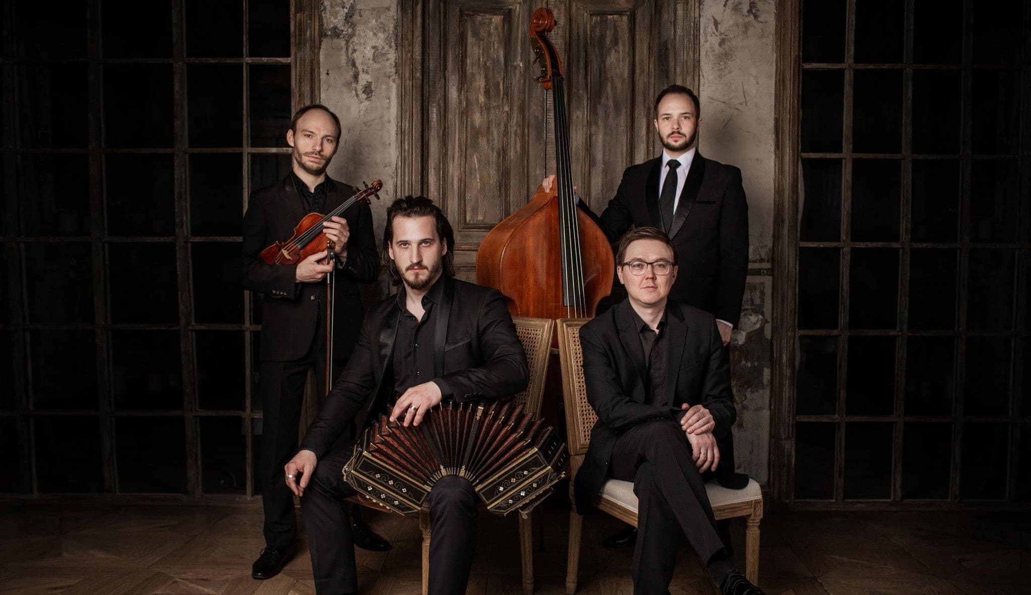 Solo Tango Orquesta представляет…