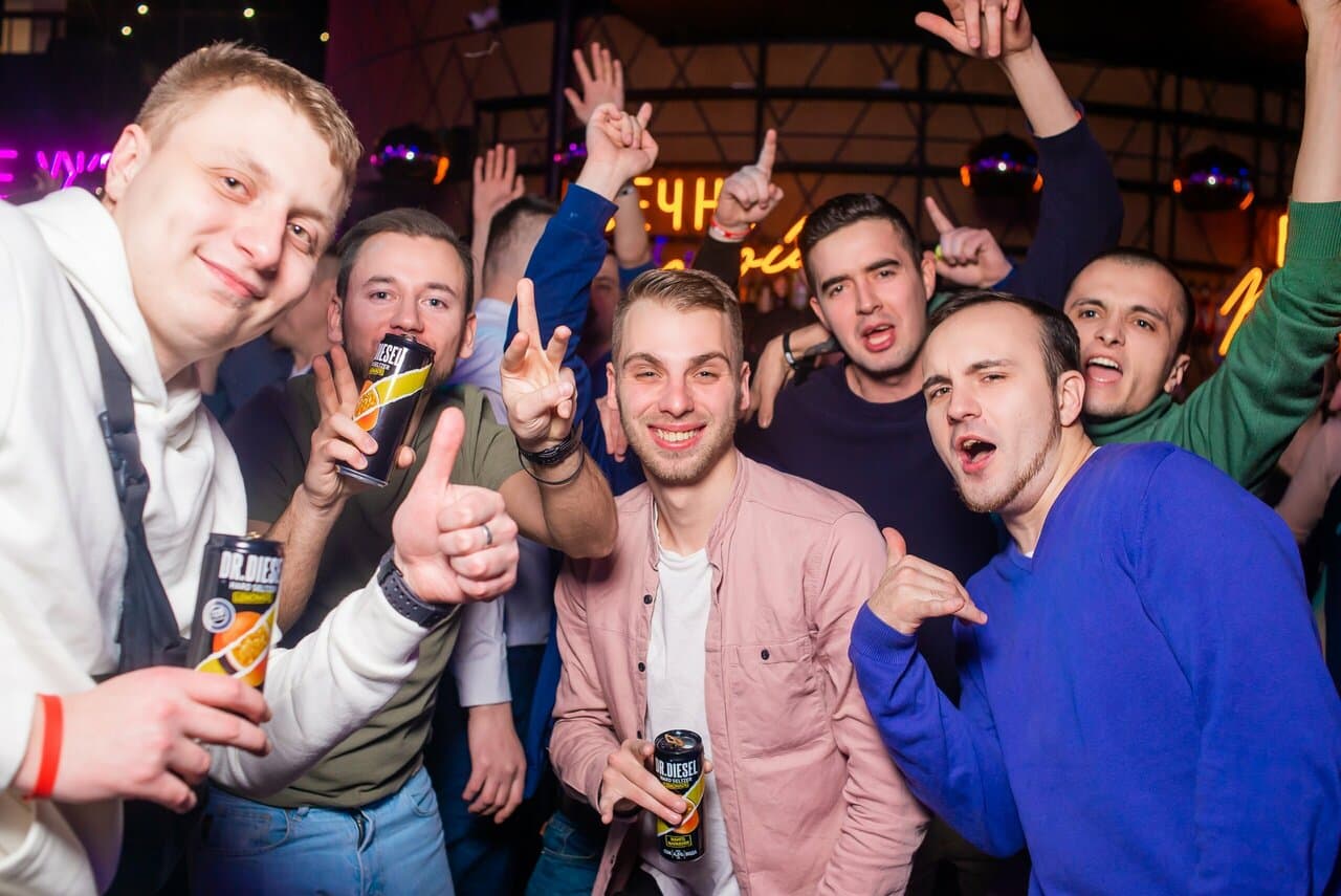 Руки Вверх! Бар Одинцово — фото площадки