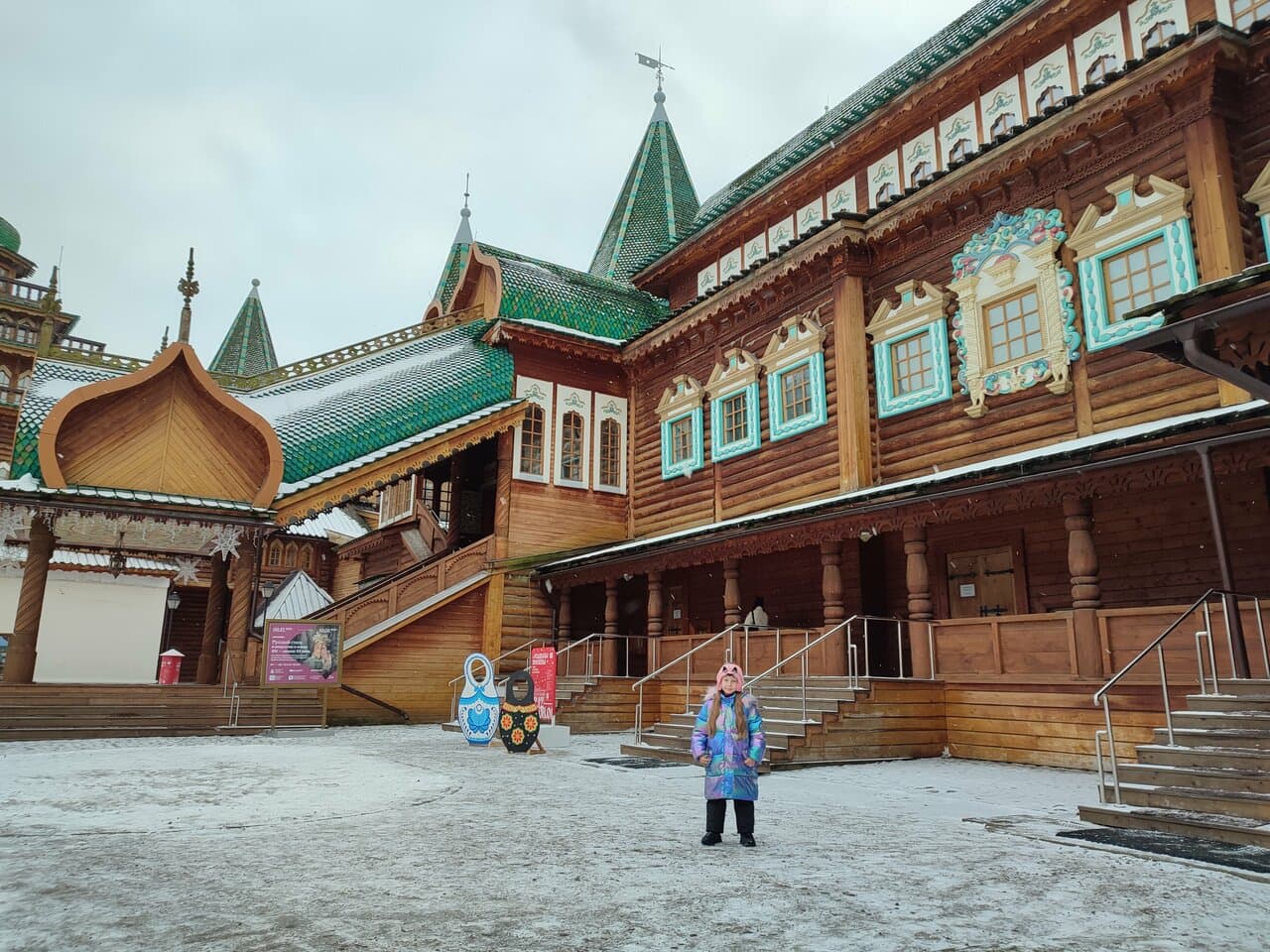 Театральная хоромина — фото площадки